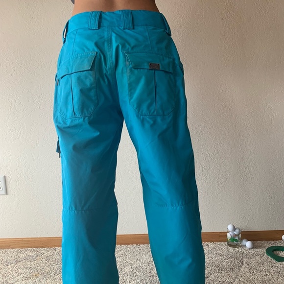 Oakley Pants - Oakley snow pants! ❄️